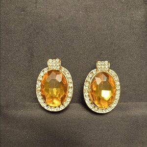 🟣New Vintage Oval Clip-On Topaz Colored Faceted Earrings, Goldtone W/Rhinestones